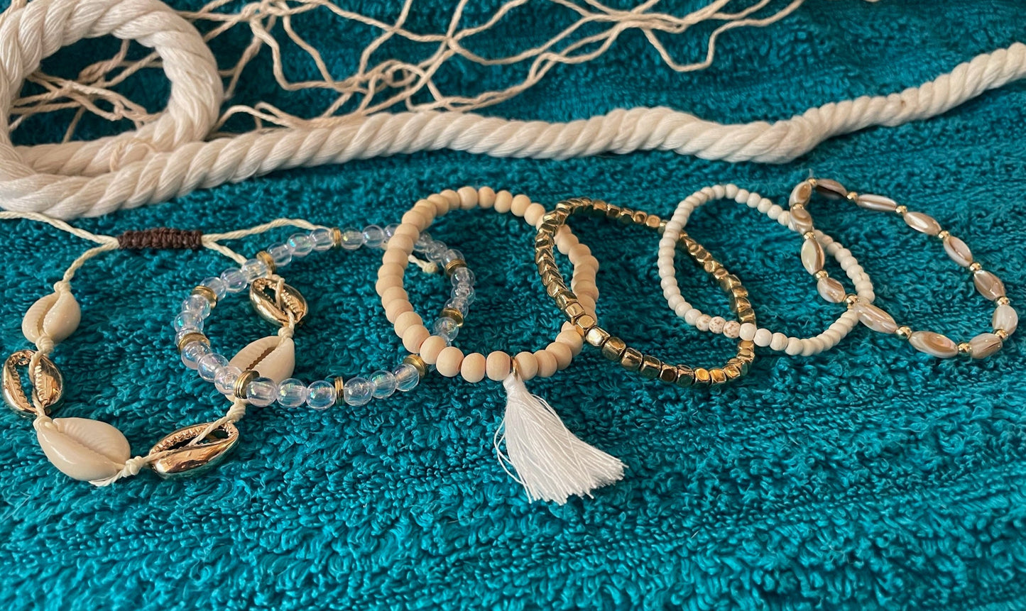 Sunshine Seashells Stackable Bracelet Set