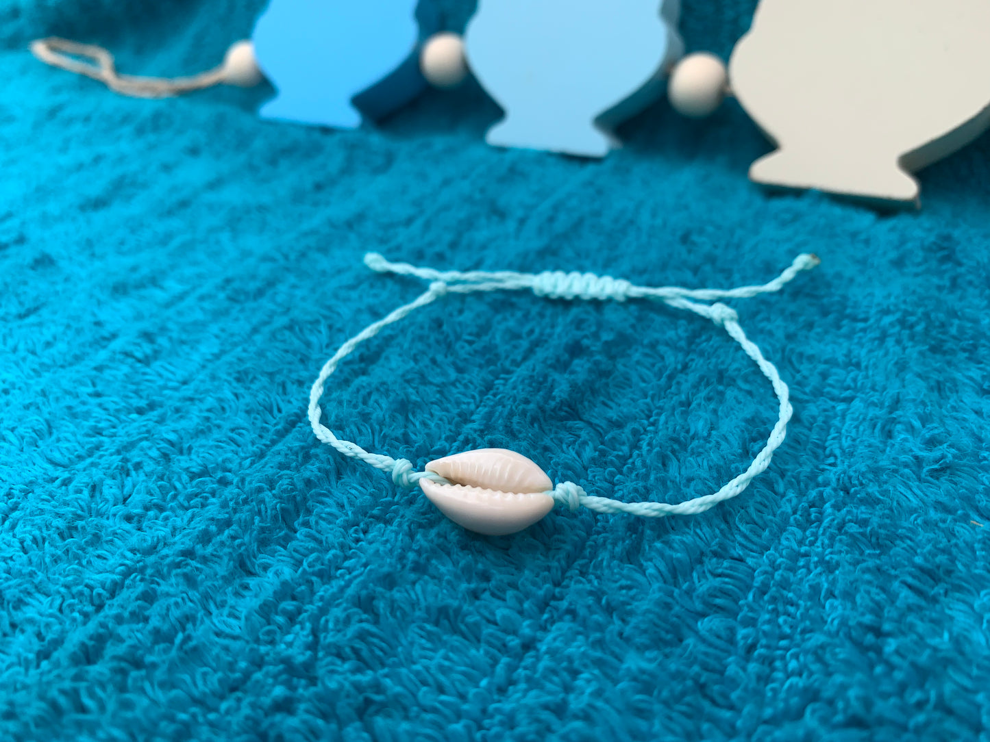 Single Cowrie Shell Wax Cord Bracelet