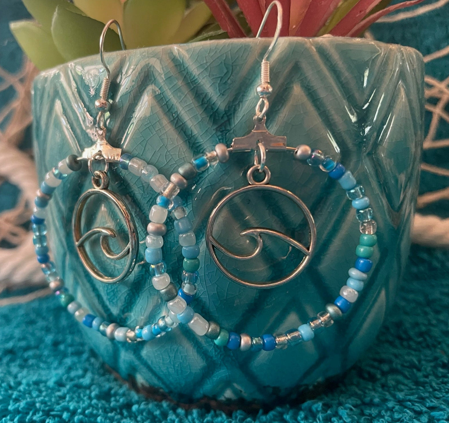 Silver Circle Wave Hoop Earrings