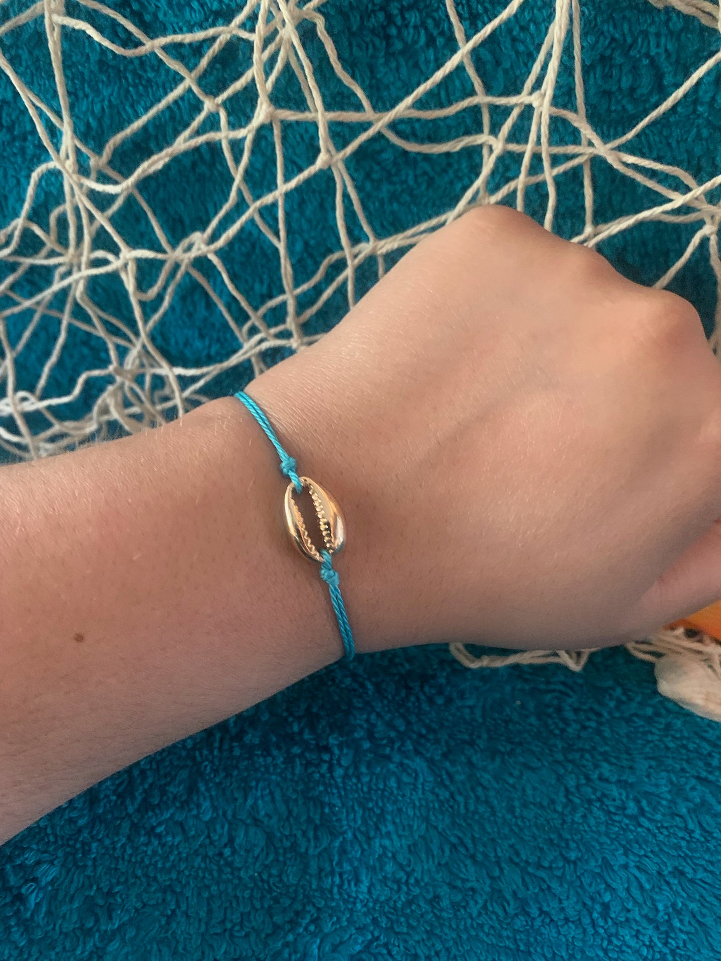 Single Gold Cowrie Bracelet