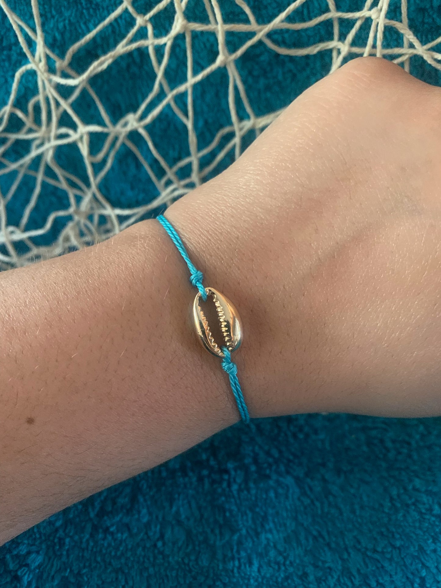 Single Gold Cowrie Bracelet