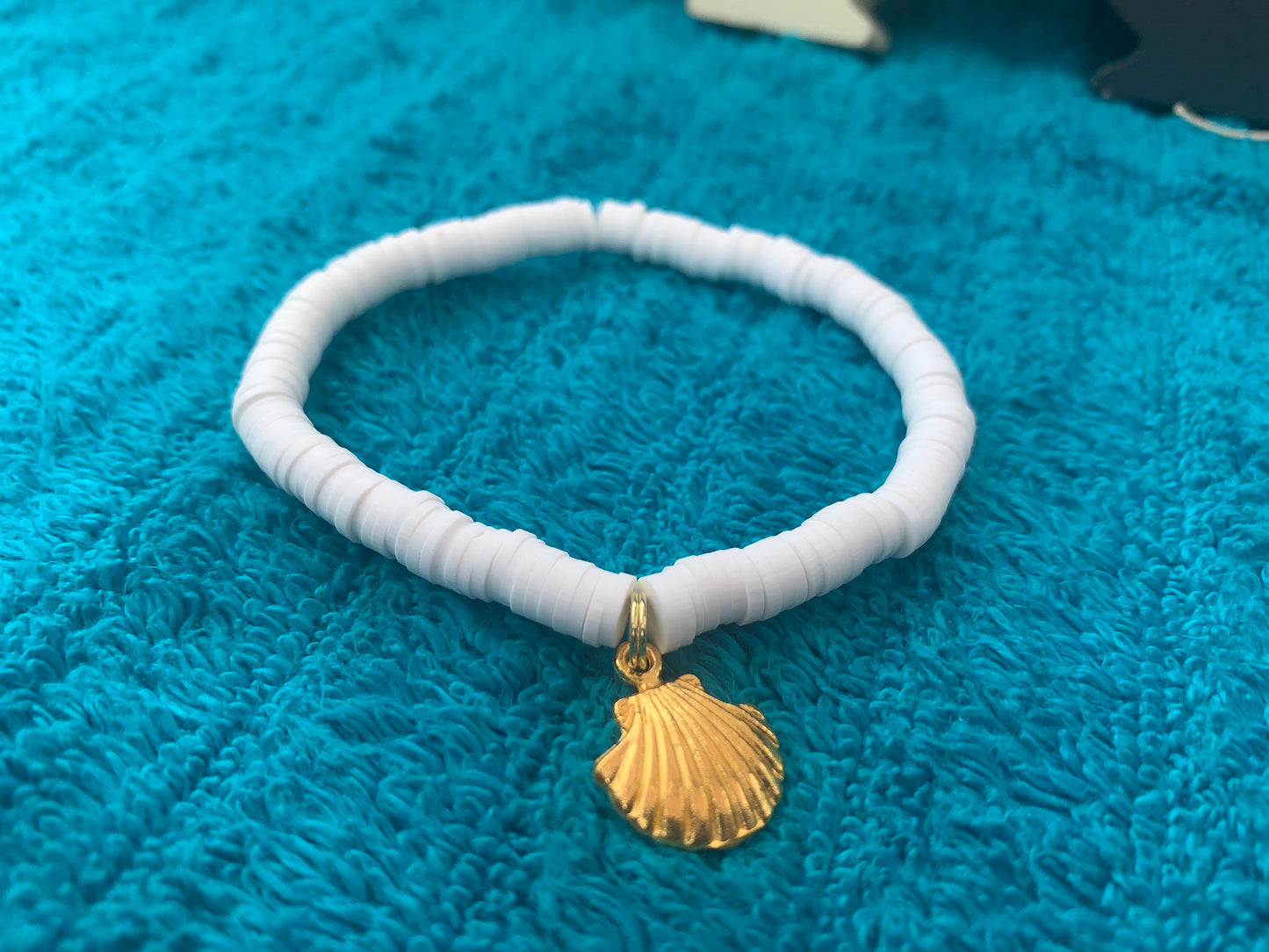 Gold Sea Shell Charm Heishi Bead Bracelet