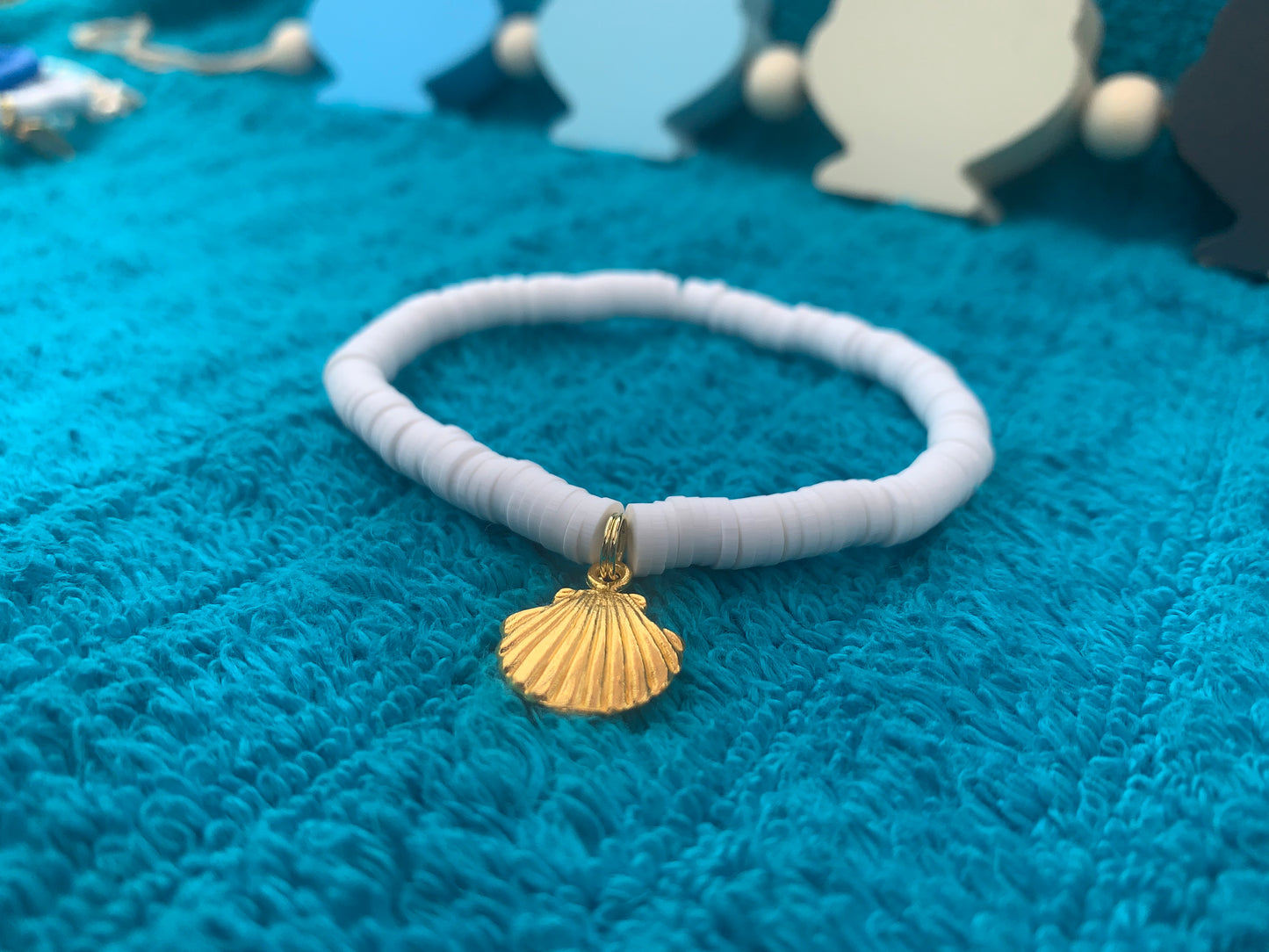 Gold Sea Shell Charm Heishi Bead Bracelet