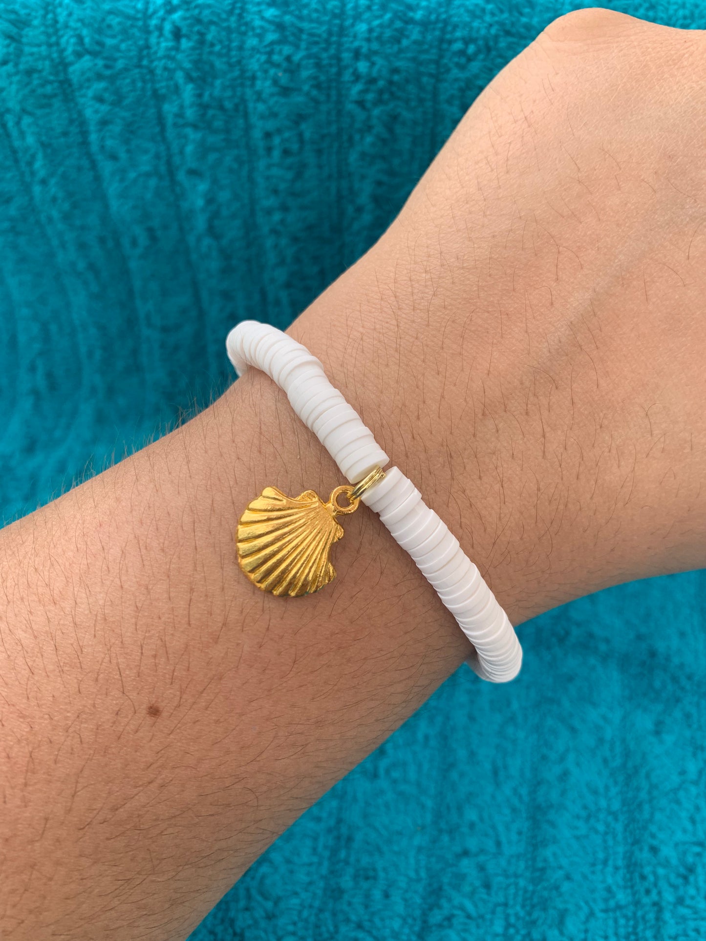 Gold Sea Shell Charm Heishi Bead Bracelet