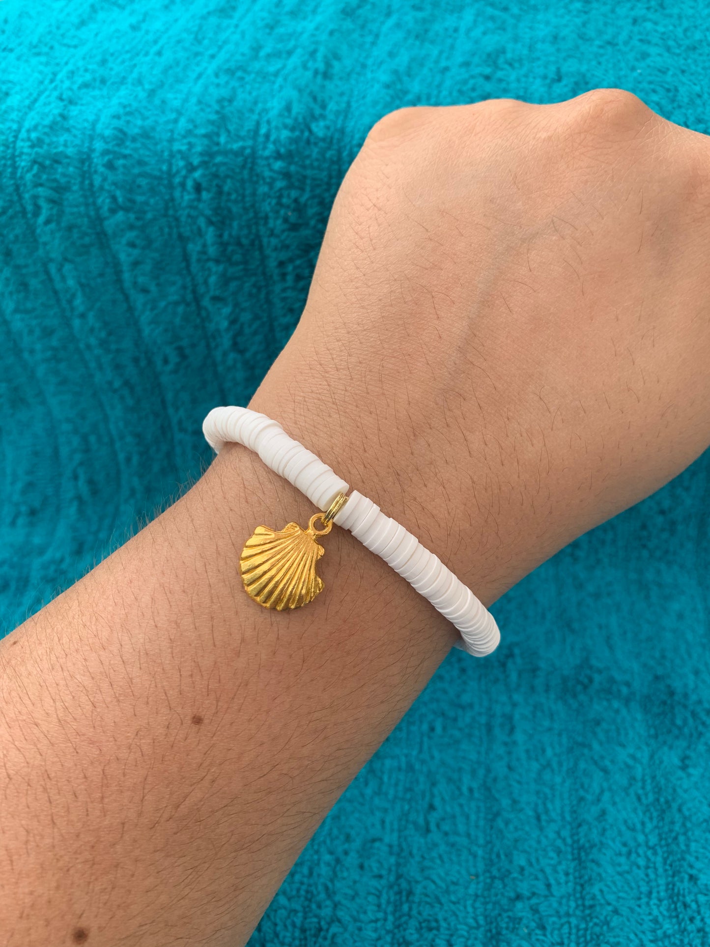 Gold Sea Shell Charm Heishi Bead Bracelet