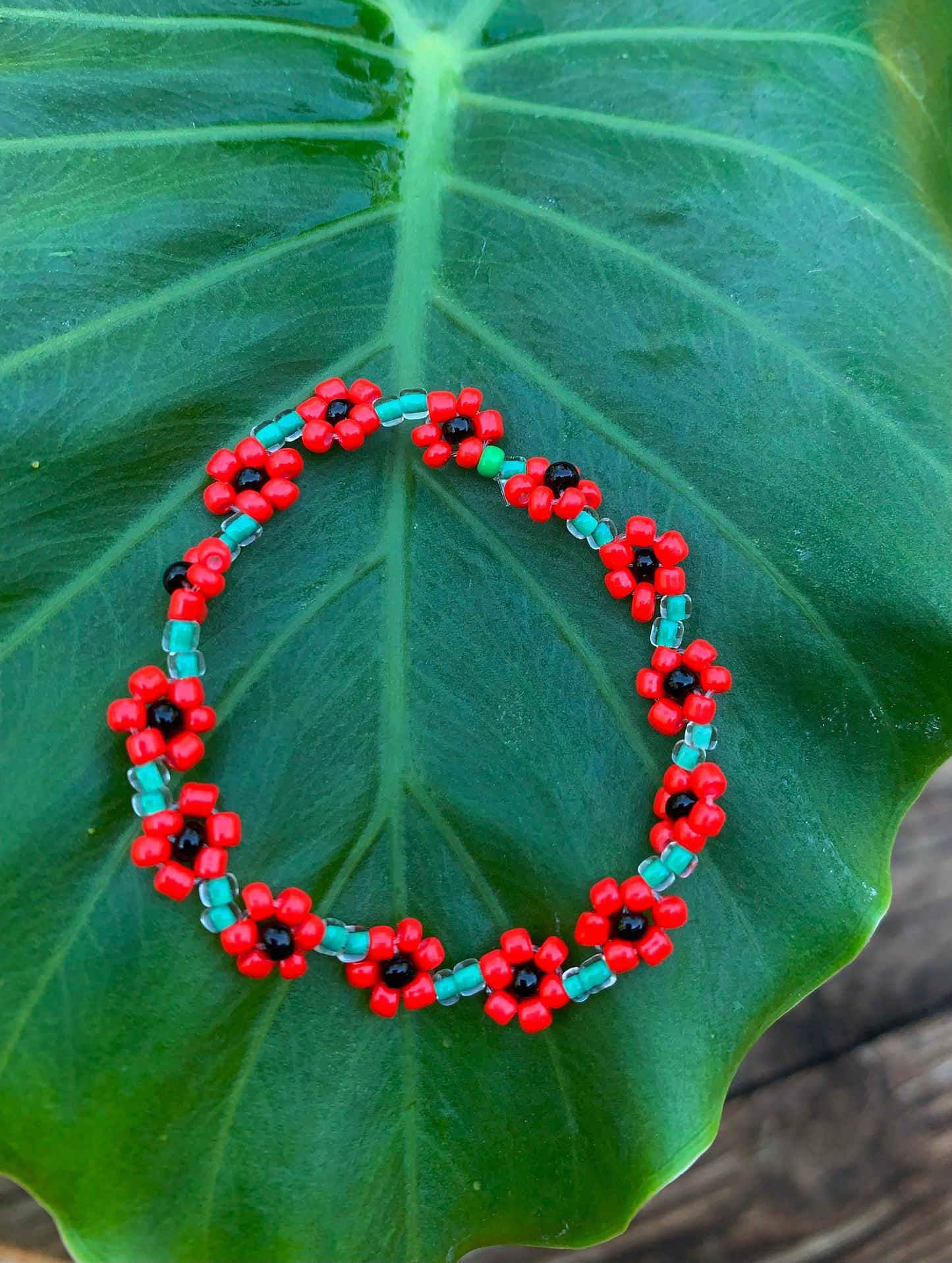 "Poppy" Seed Bead Flower Bracelet