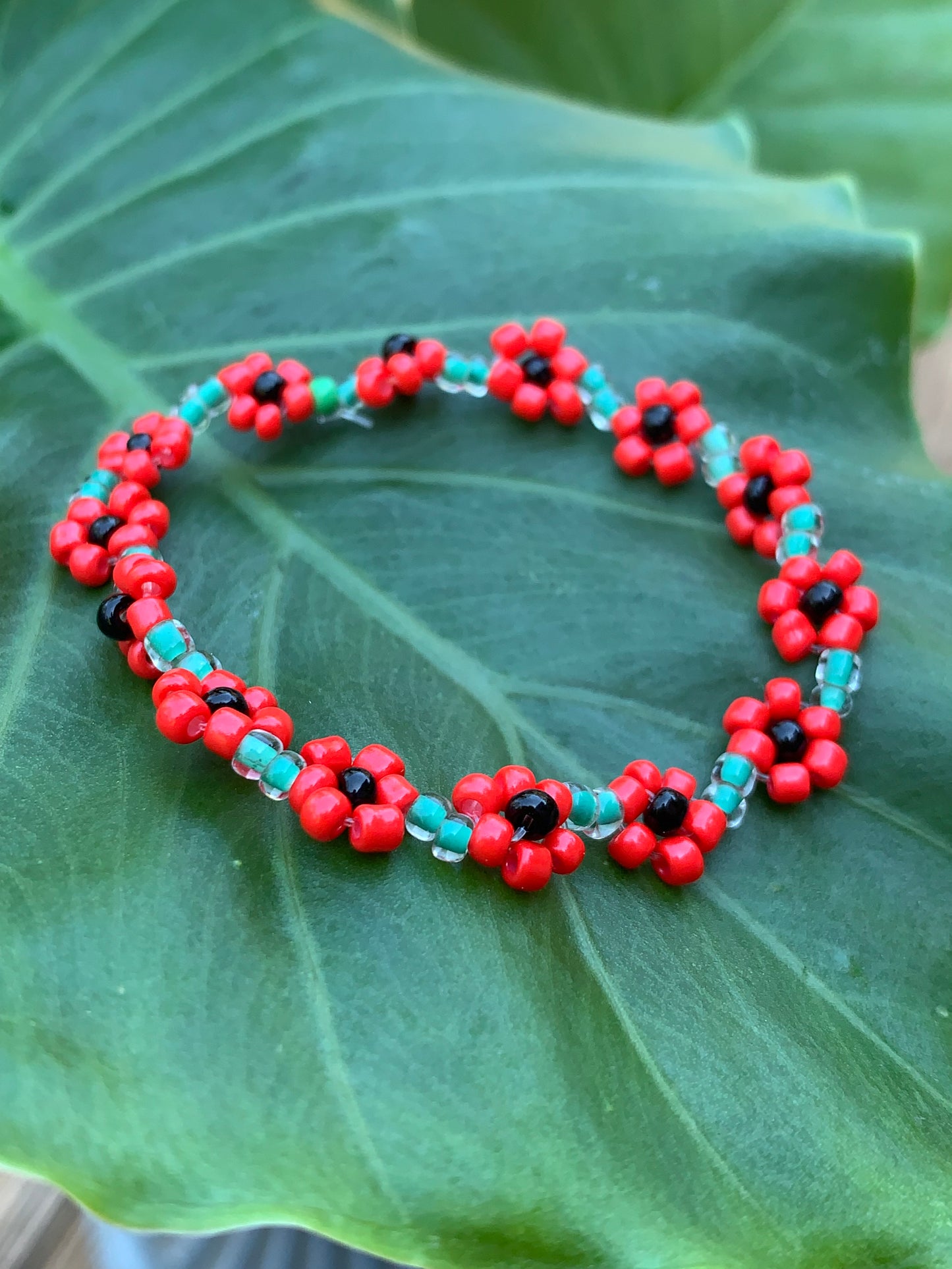 "Poppy" Seed Bead Flower Bracelet