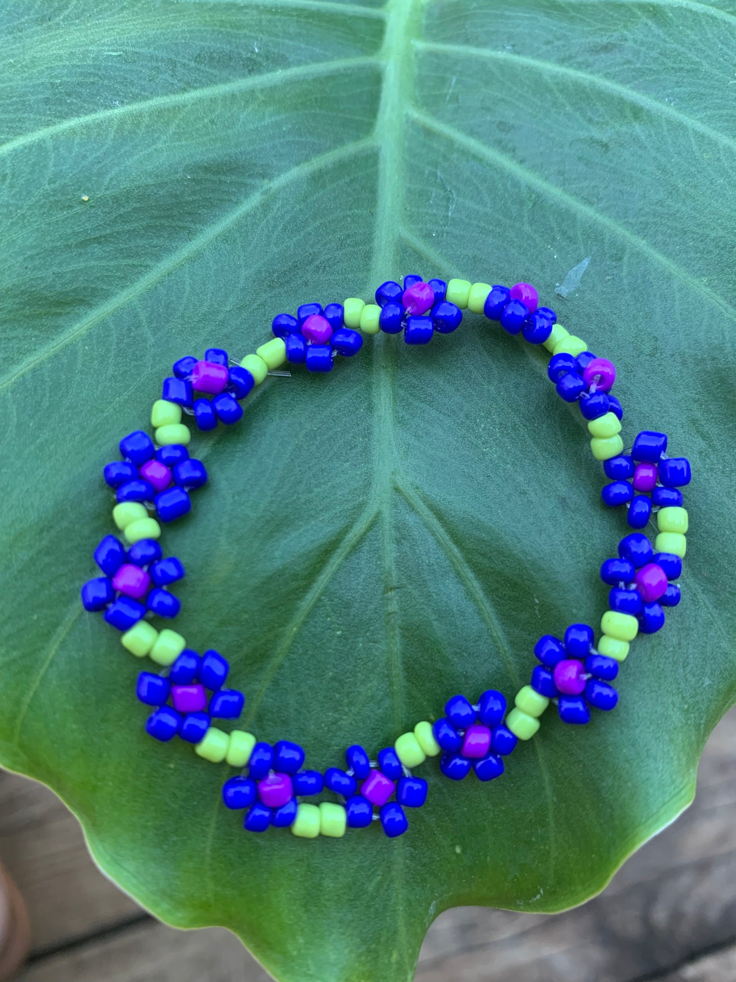 "Morning Glory" Seed Bead Flower Bracelet