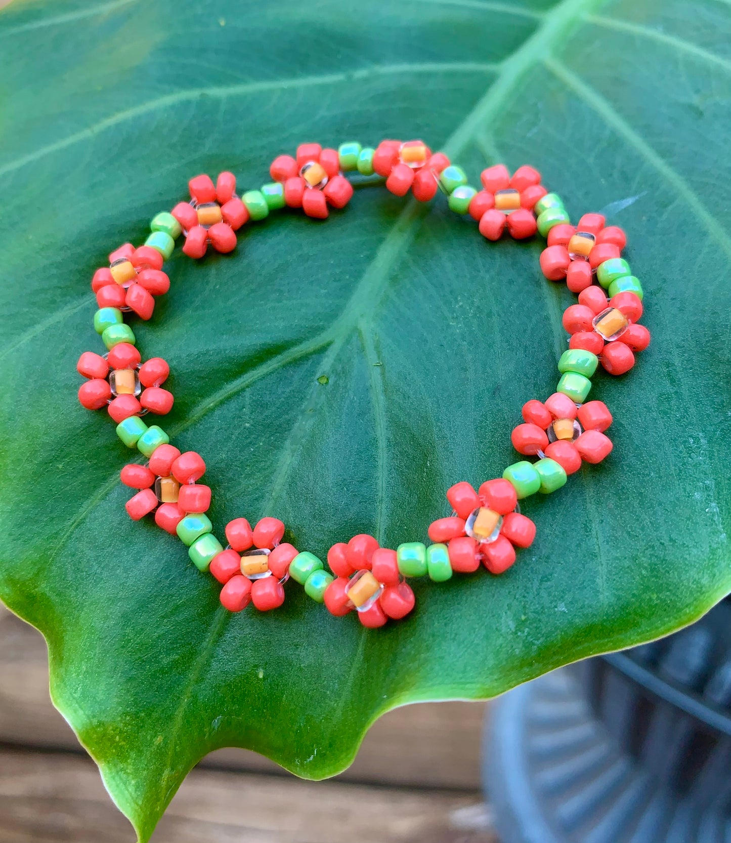 "Hibiscus" Seed Bead Flower Bracelet