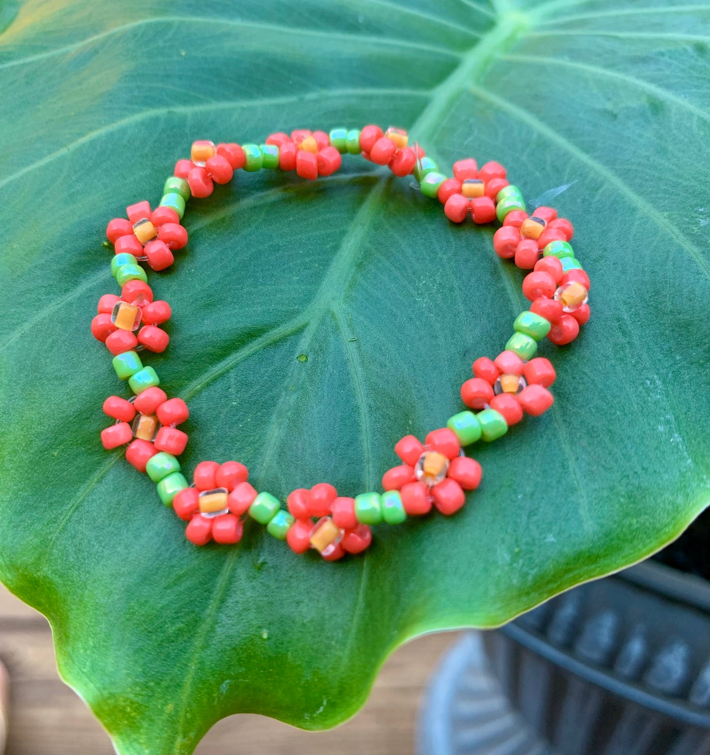 "Hibiscus" Seed Bead Flower Bracelet