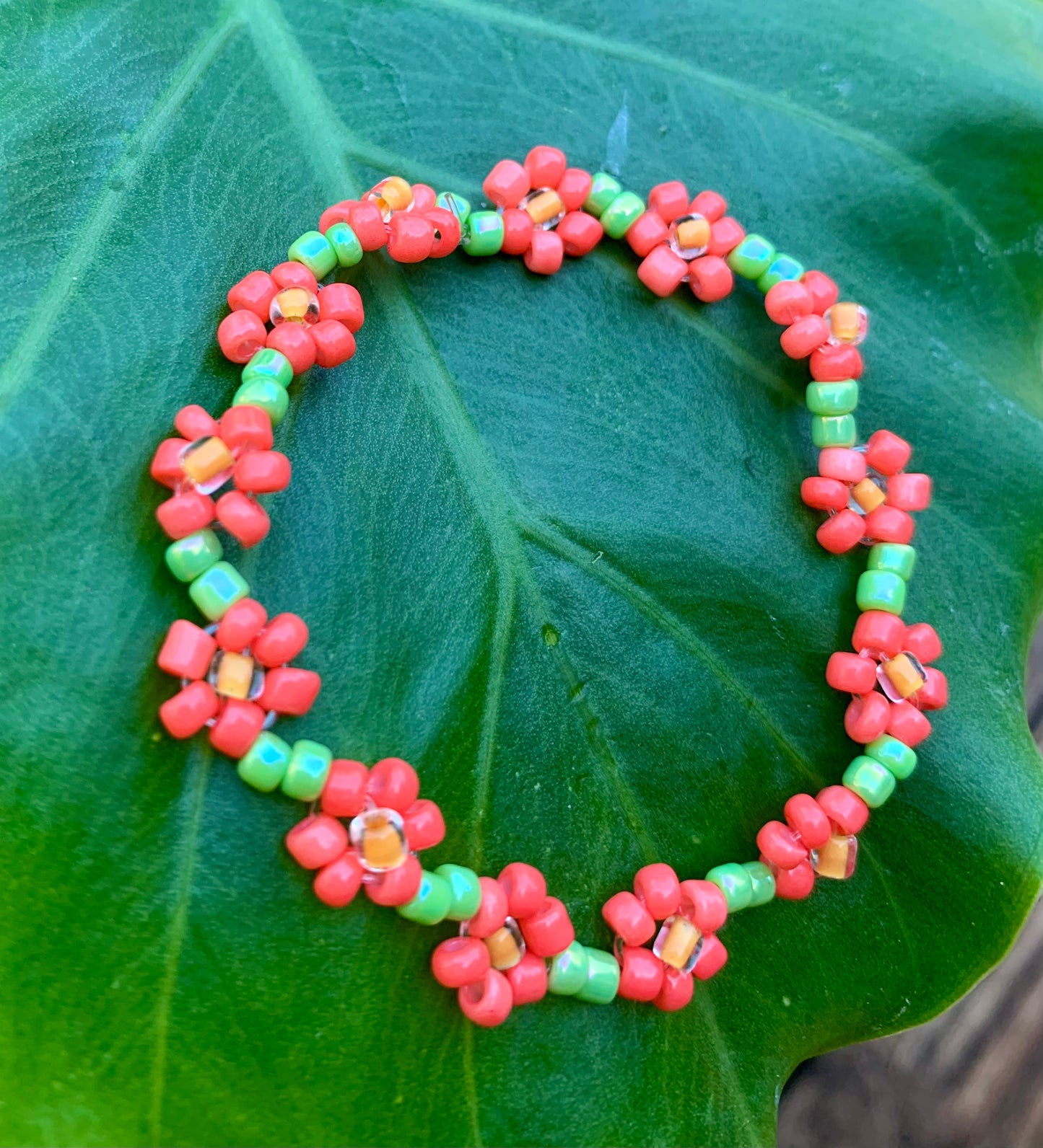 "Hibiscus" Seed Bead Flower Bracelet