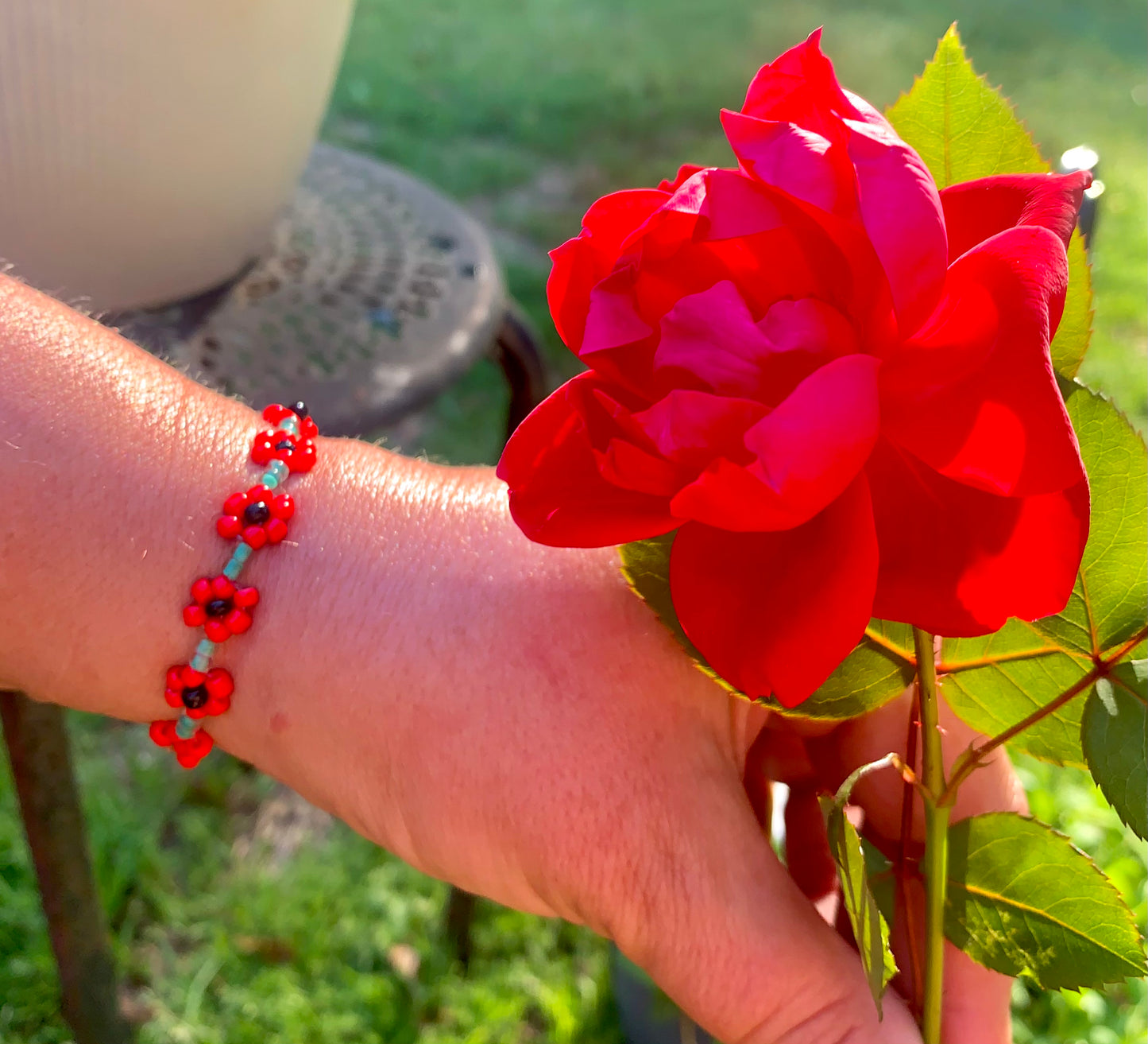 "Poppy" Seed Bead Flower Bracelet