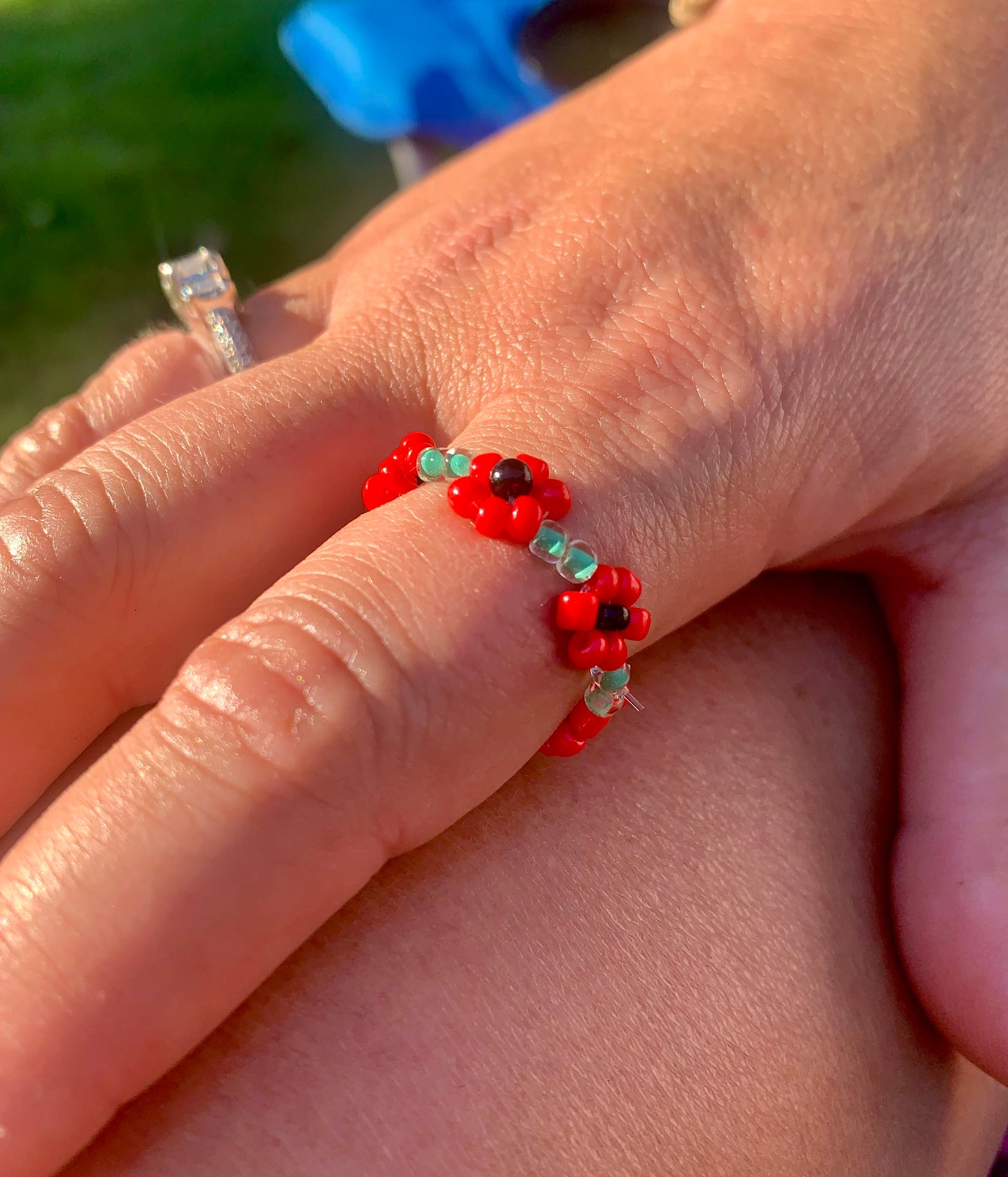 "Poppy" Seed Bead Flower Bracelet