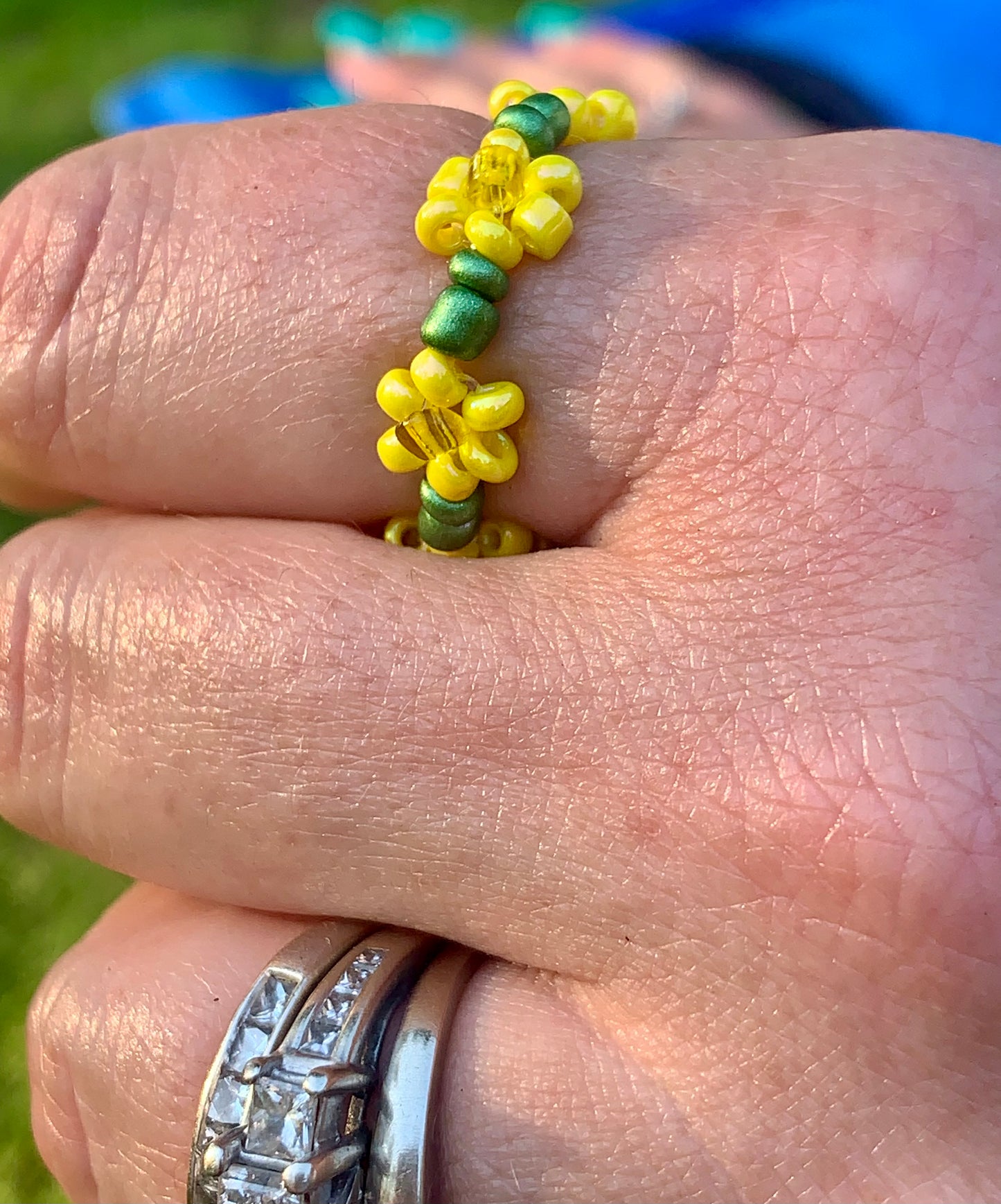 "Daffodil" Seed Bead Flower Bracelet