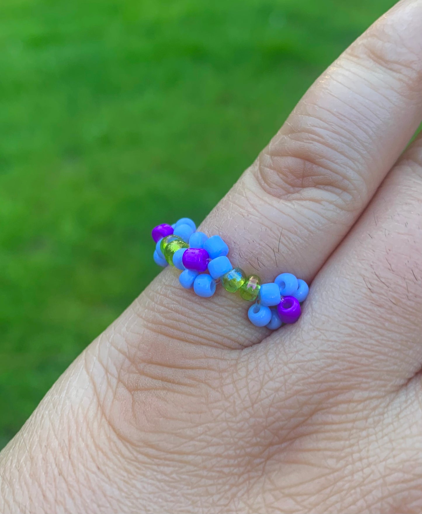 "Sweet Pea" Seed Bead Flower Bracelet