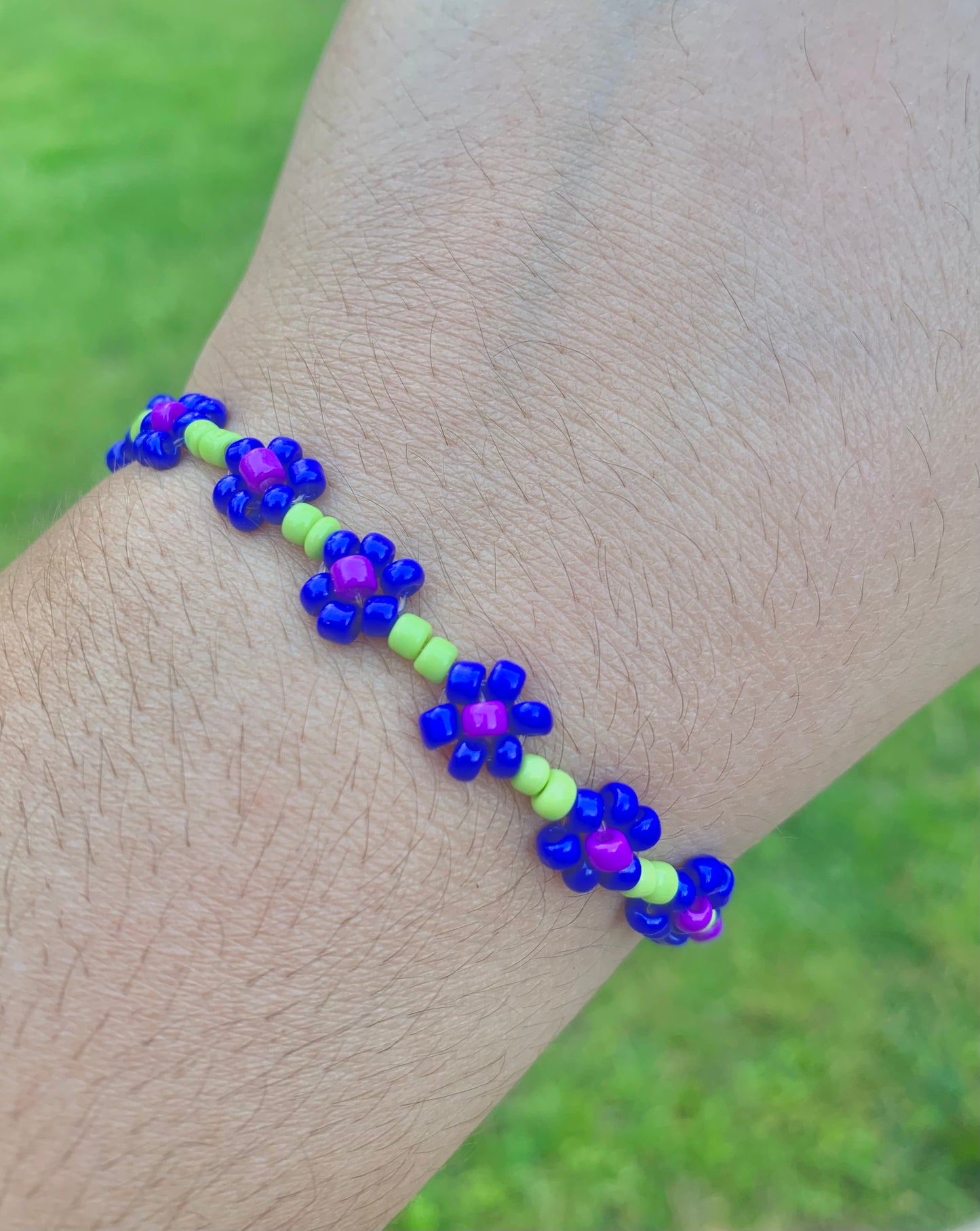 "Morning Glory" Seed Bead Flower Bracelet