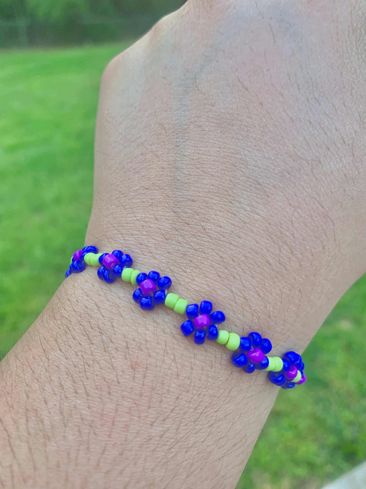 "Morning Glory" Seed Bead Flower Bracelet