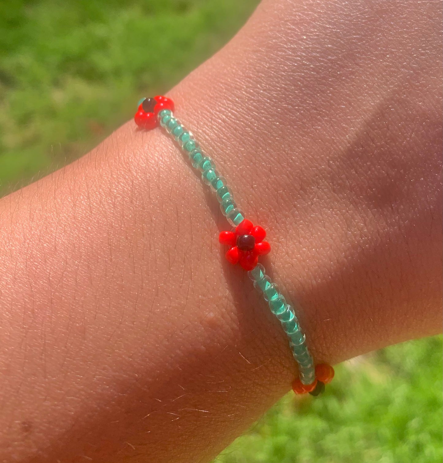 "Poppy" Flower-Chain Seed Bead Bracelet