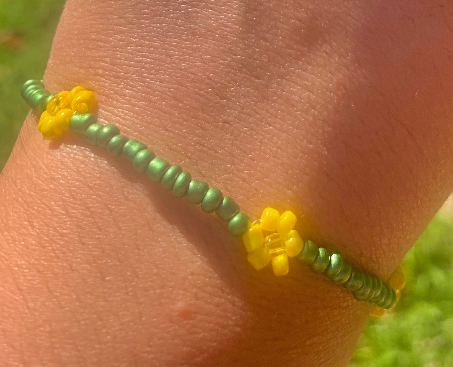 "Daffodil" Flower-Chain Seed Bead Bracelet