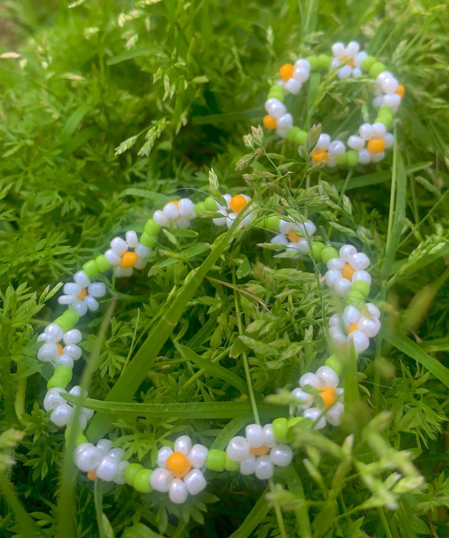 "Daisy" Seed Bead Flower Bracelet