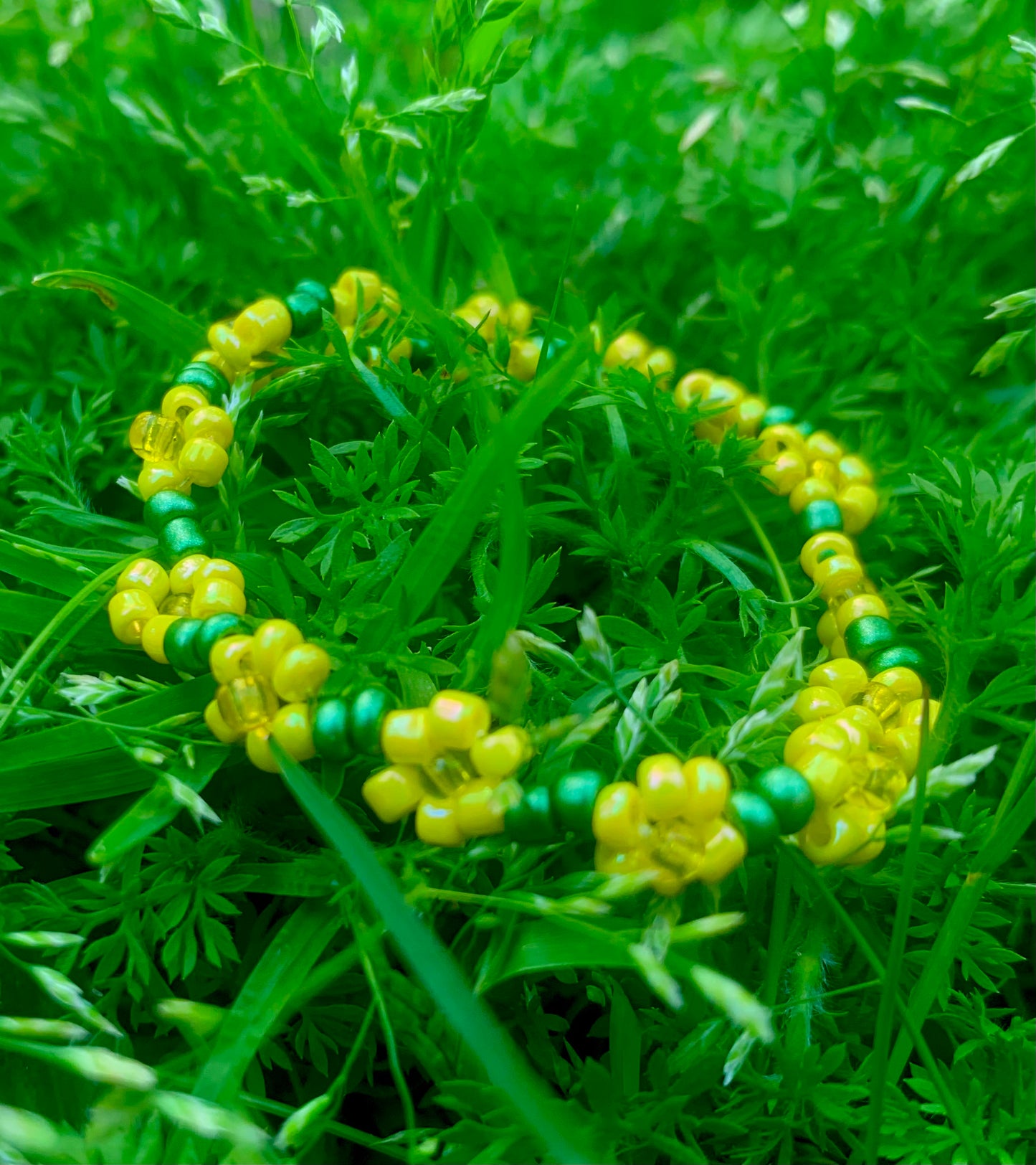 "Daffodil" Seed Bead Flower Bracelet