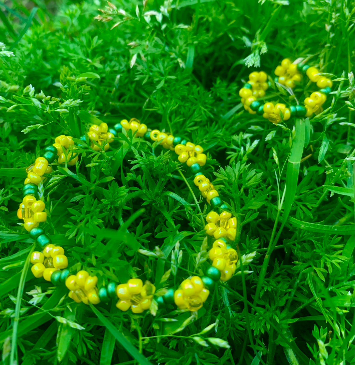 "Daffodil" Seed Bead Flower Bracelet