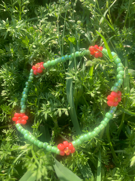 "Hibiscus" Flower-Chain Seed Bead Bracelet